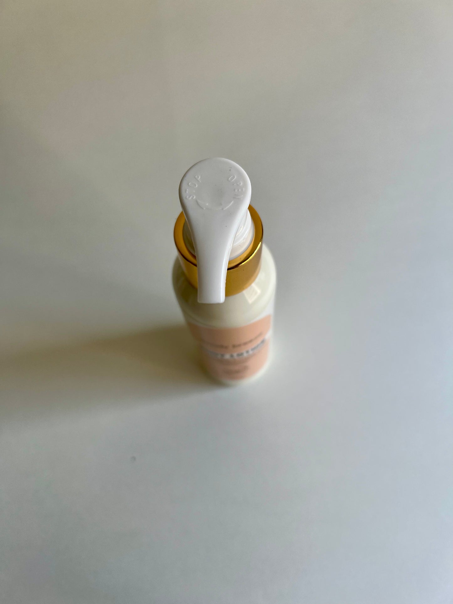 Body Lotion- Nourishing & Hydrating (WOODY BREEZE)